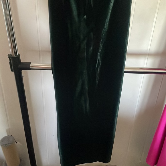 Dress - Picture 4 of 4